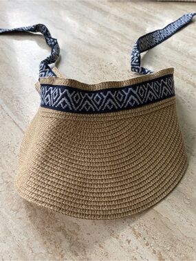 Sea & Grass Woven Straw Visor with Navy Patterned Band